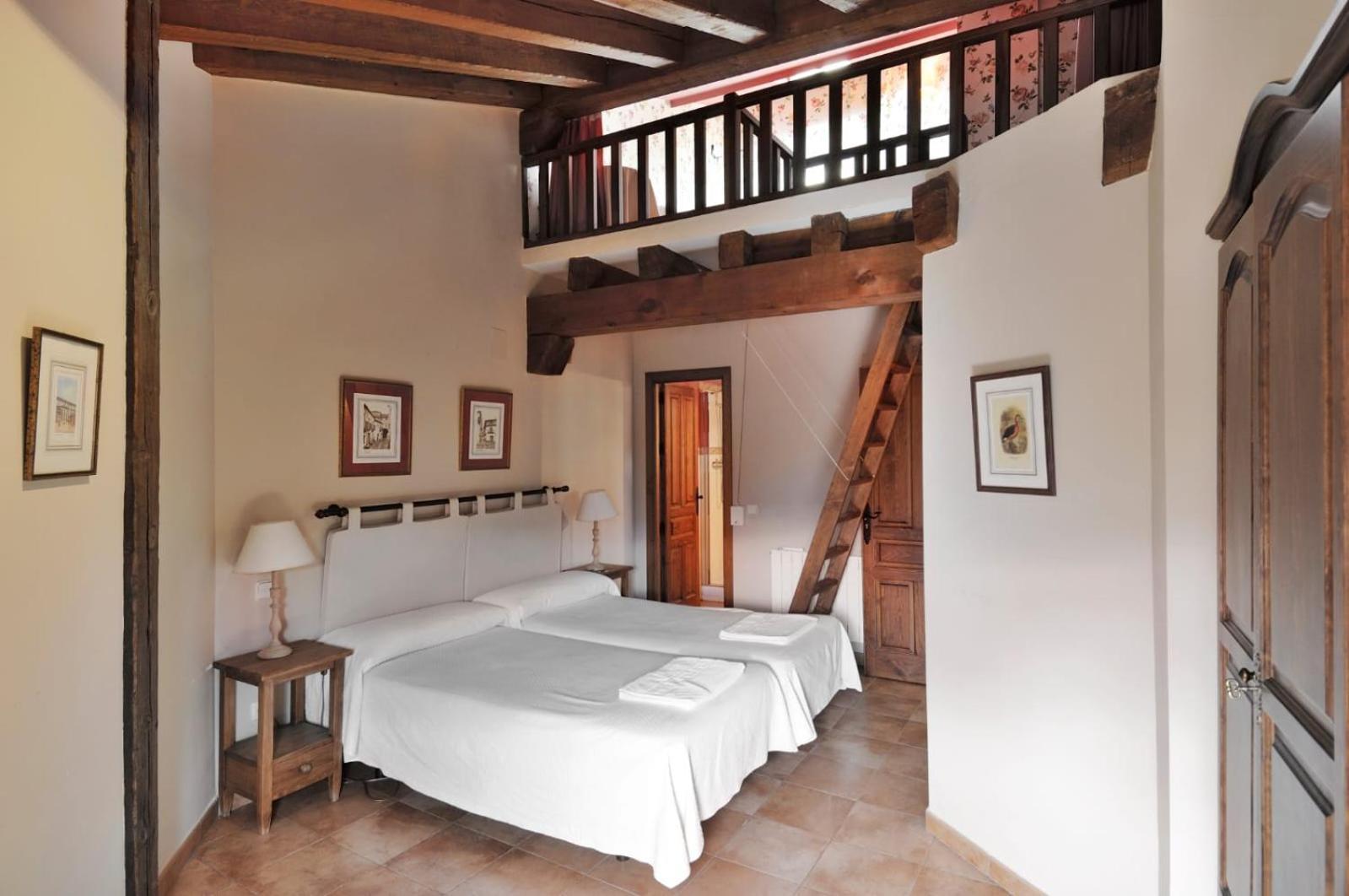 El Patio Villa Canicosa ภายนอก รูปภาพ